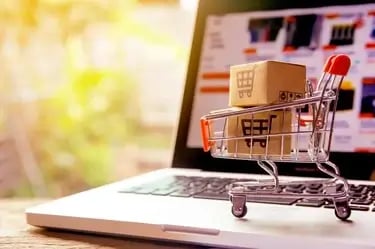 Shopping_Cart_Sitting_On_Laptop-1